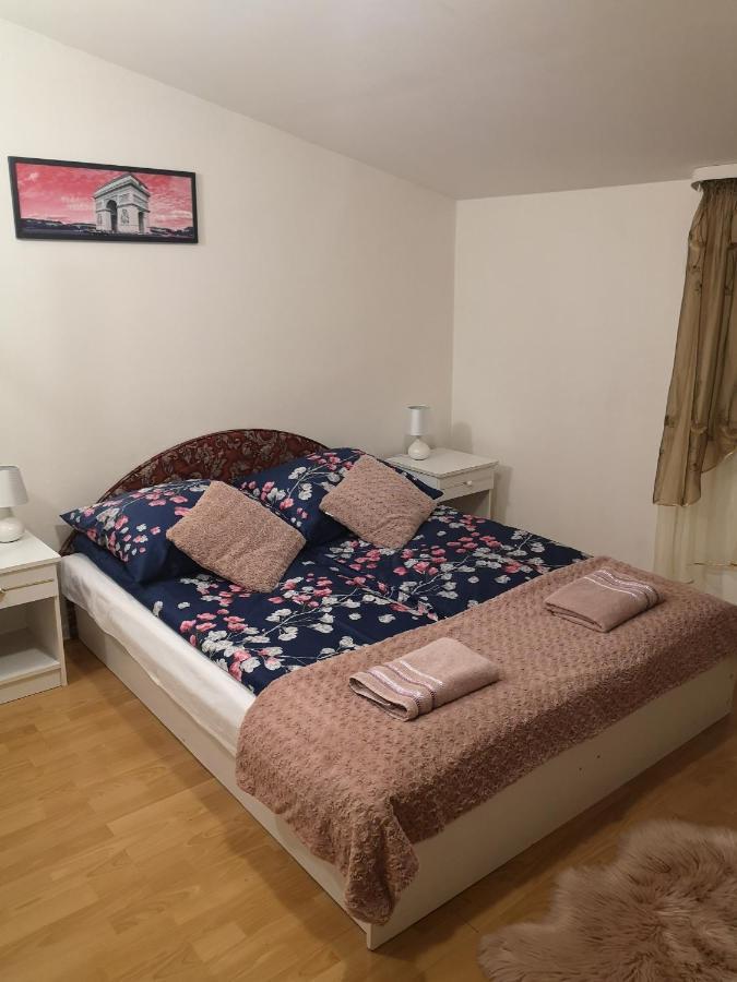 Zajazd Lesny Tuszyn Bagian luar foto