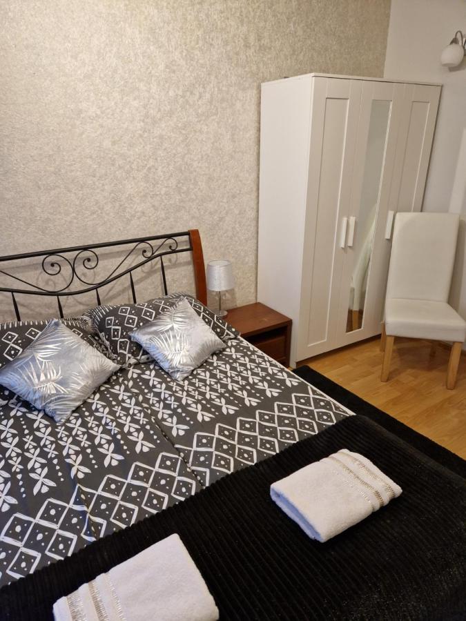 Zajazd Lesny Tuszyn Bagian luar foto