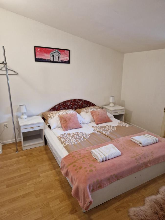 Zajazd Lesny Tuszyn Bagian luar foto