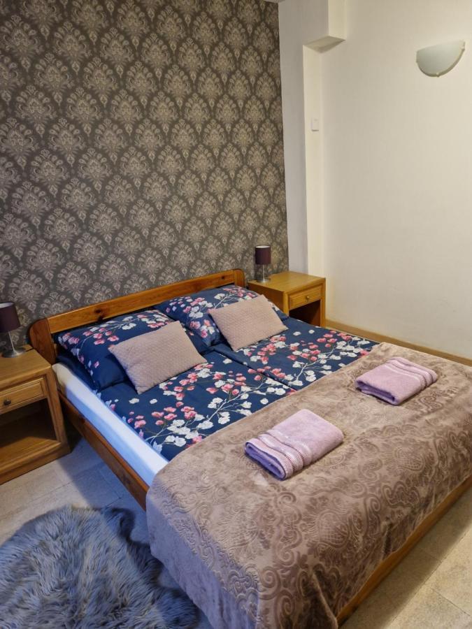 Zajazd Lesny Tuszyn Bagian luar foto