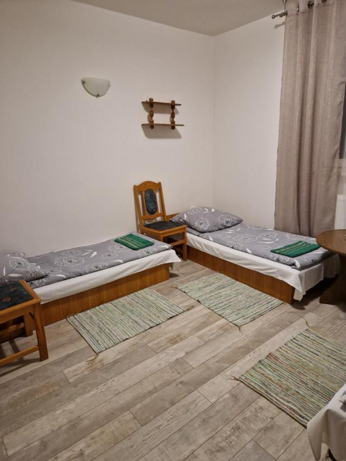Zajazd Lesny Tuszyn Bagian luar foto