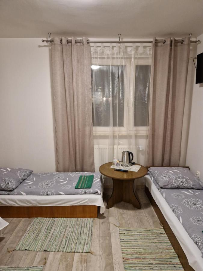 Zajazd Lesny Tuszyn Bagian luar foto