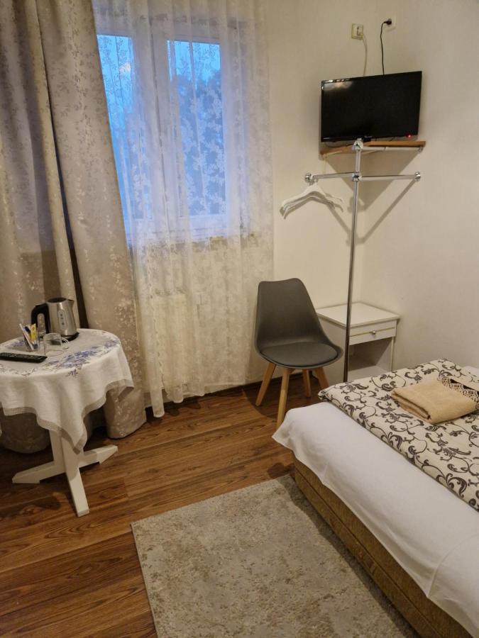 Zajazd Lesny Tuszyn Bagian luar foto