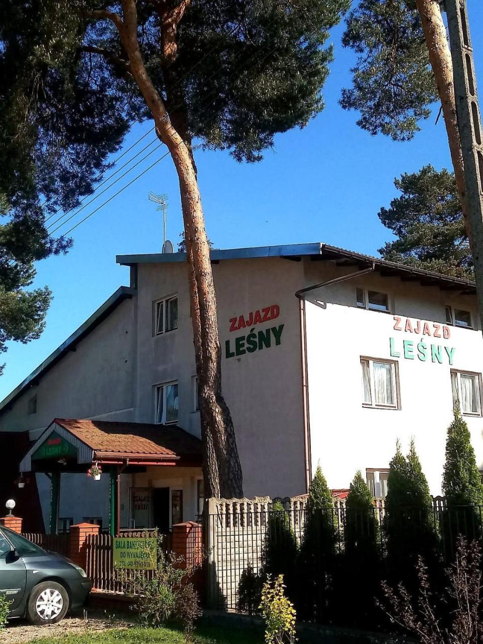 Zajazd Lesny Tuszyn Bagian luar foto