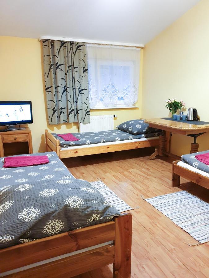 Zajazd Lesny Tuszyn Bagian luar foto